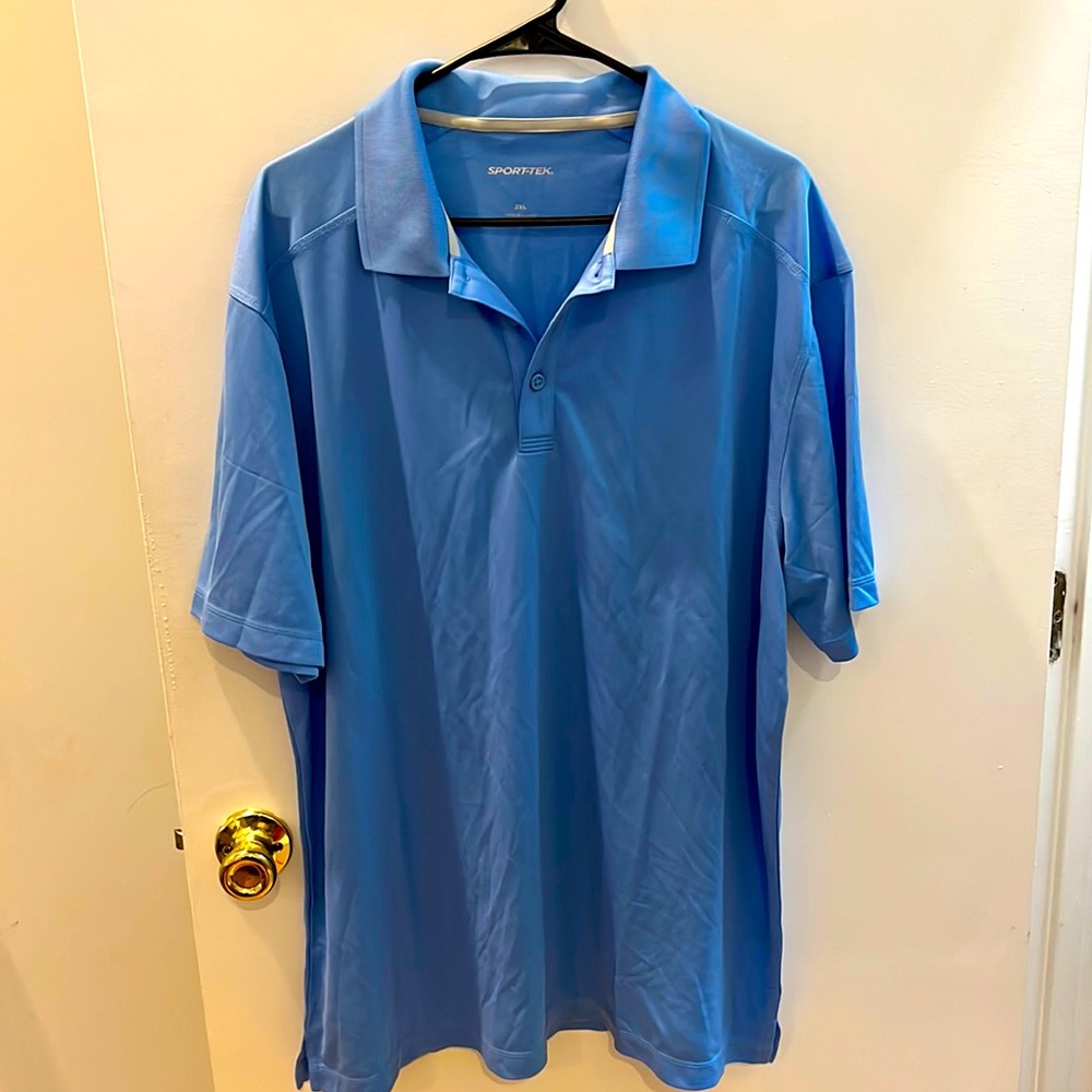 NWOT Size 2xl Lt Blue Short Sleeve Mens Shirt